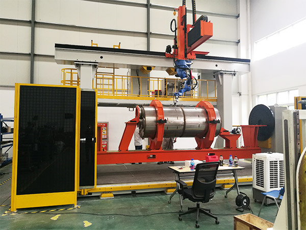 龍門式機(jī)器人焊接工作站案例！